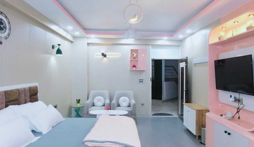 Luxury Studio Suite, Courtyard View