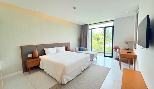 Panoramic Villa, Beachfront