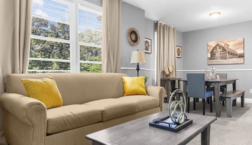 House, Multiple Beds, Patio, Garden View (Broadmoor Bungalow - Unit A)