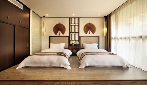 Standard Double Room, City View