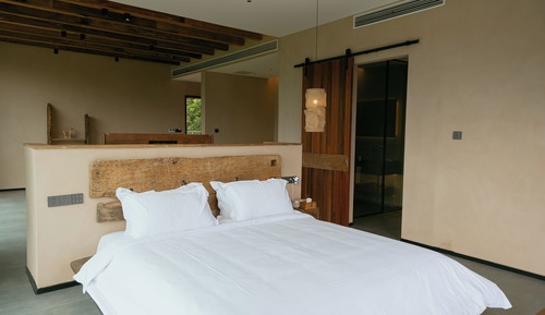 Superior Suite, Patio, Mountain View