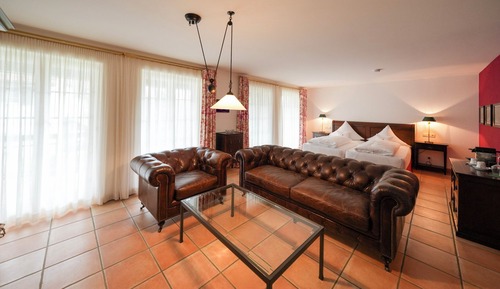 Comfort Suite, 2 Bedrooms, Balcony, Courtyard View