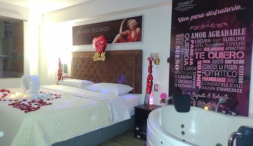 Grand Suite, City View
