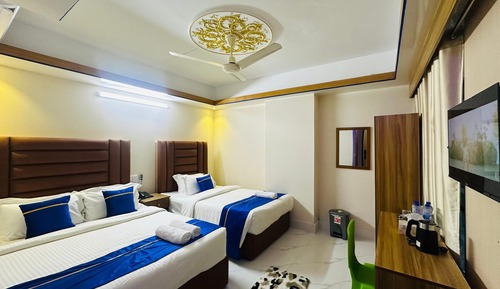 Family Double Room, Balcony, City View