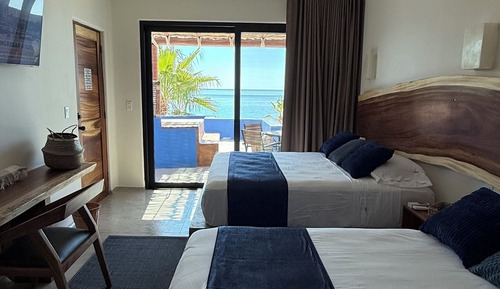 Standard Double or Twin Room, 2 Queen Beds, Lanai, Ocean View