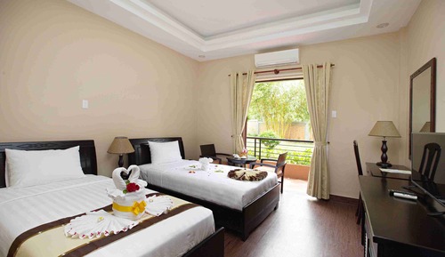 Deluxe Suite, Garden View
