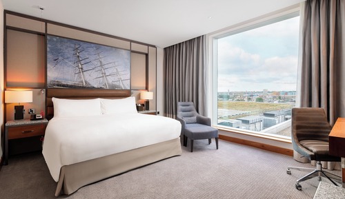 Classic Room, 1 King Bed, Accessible