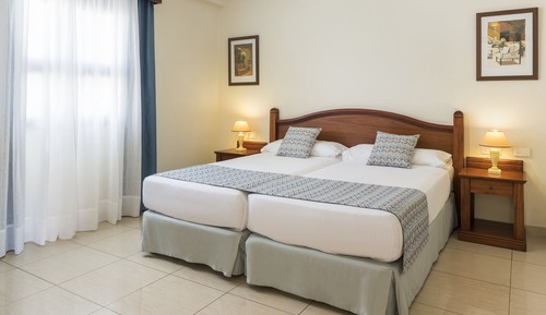 Suite, Pool View (2+1)