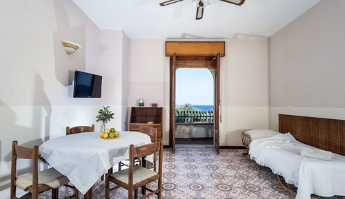 Standard Apartment, 2 Bedrooms, Balcony, Beachfront