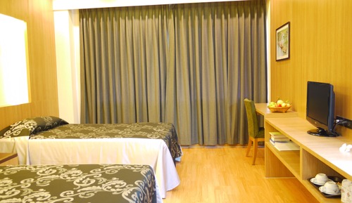 Grand Deluxe Twin Room