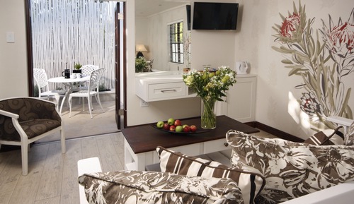 Deluxe Room (5)