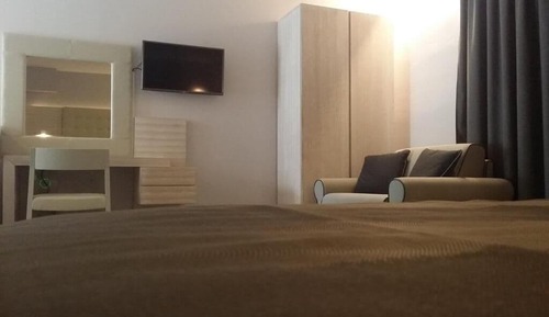 Economy Suite, Garden View