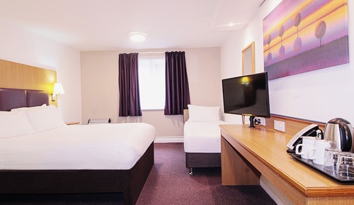 Deluxe Room, 2 Twin Beds, Non Smoking