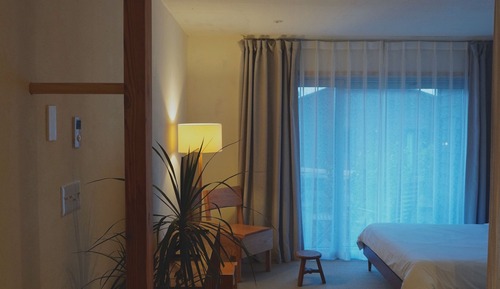Standard Double Room, 1 Queen Bed, Kitchen, Partial Ocean View