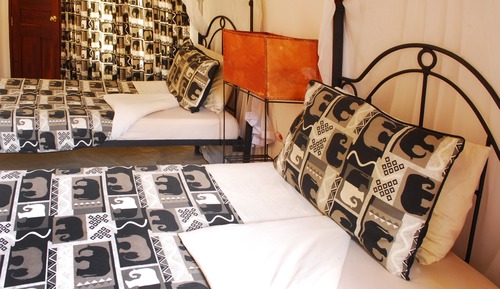 Luxury Twin Room, Private Bathroom, Pool View