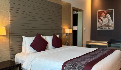 Deluxe Room, 1 King Bed, Non Smoking