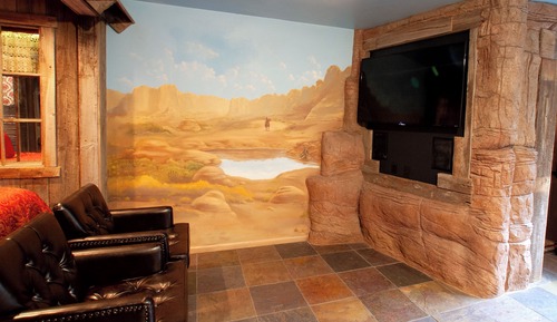 Suite, 1 Queen Bed (Wild West Suite)