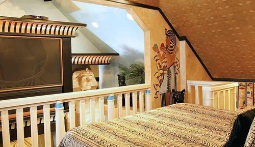 Suite, 1 Queen Bed (Egyptian Suite)