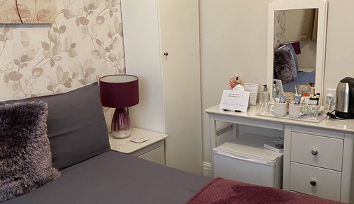 Double Room, Ensuite (small)