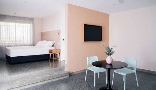 Suite, Patio