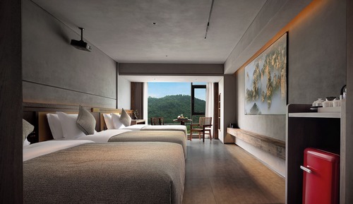 Deluxe Triple Room, 1 Bedroom, Hill View