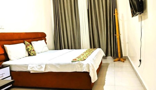 Executive Studio Suite, Balcony, Mountain View