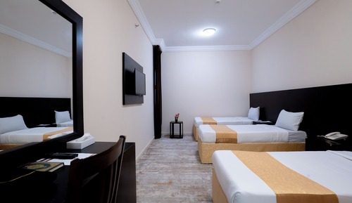 Triple Room