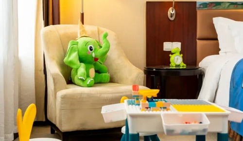 Dumbo-Themed Family Twin Room