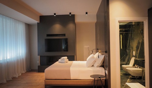 Junior Suite, City View