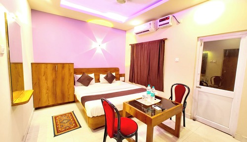 Deluxe Double Room, Multiple Beds, Air conditioning