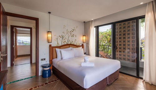 Family Apartment, City View