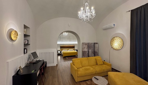 Deluxe Suite, Balcony, City View