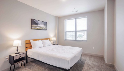 Deluxe Apartment