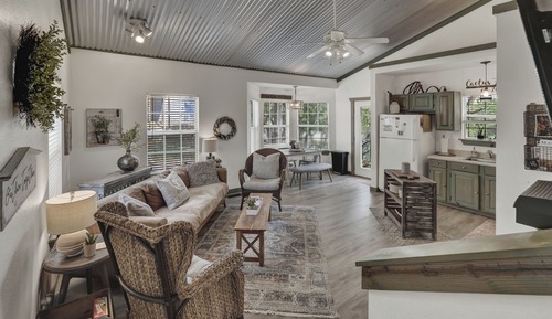 House, Multiple Beds, Patio (3408 Grapecreek Rd)
