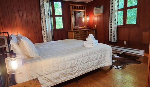 Comfort Chalet, Pets Allowed, Courtyard View