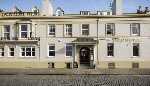 Deluxe Triple Room, Courtyard View