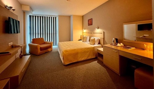 Superior Double Room, City View