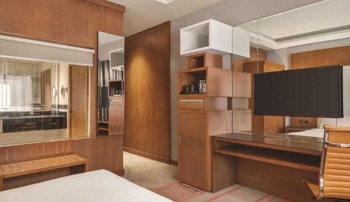 Standard Room, 1 King Bed