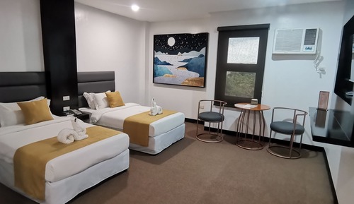 Deluxe Twin Room