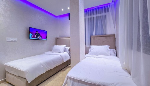 Deluxe Penthouse, 2 Bedrooms, Garden View