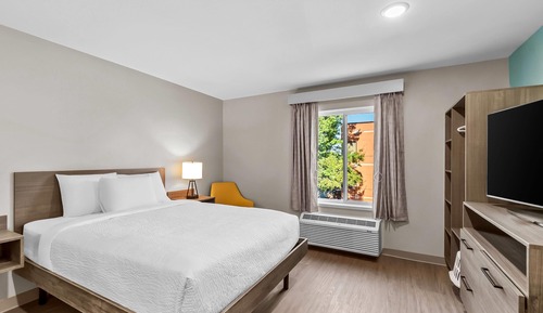 Suite, 1 Queen Bed, Non Smoking