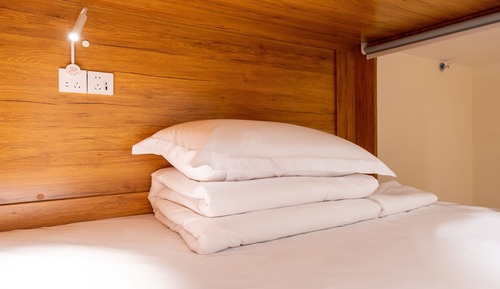 Junior Shared Dormitory, Women only