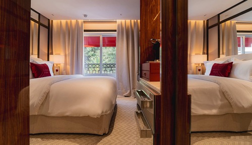 MAGNUM SUITE