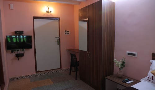 Traditional Suite, City View