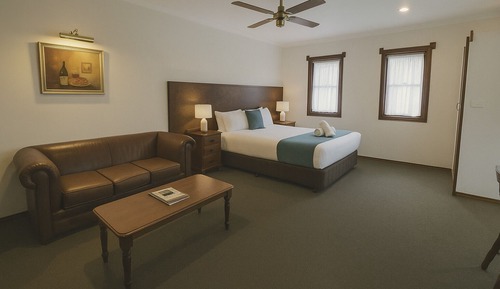 Standard Double Room, 1 King Bed, Patio, Garden View