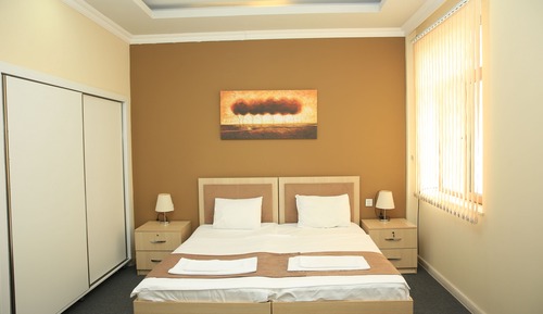 Deluxe Suite