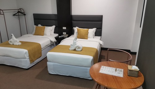 Deluxe Twin Room