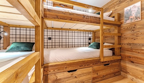 Luxury Chalet, Park View