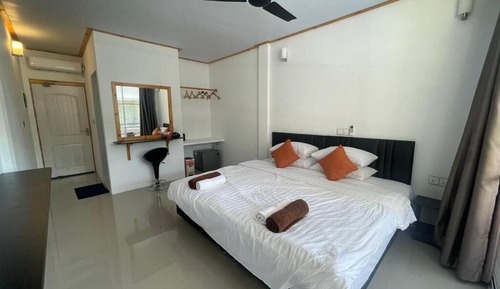 Deluxe Double Room, Garden View