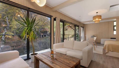 Deluxe Suite, Balcony, Lake View